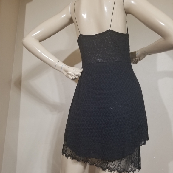 Free People (INTIMATELY) Black Dress. - Picture 5 of 8